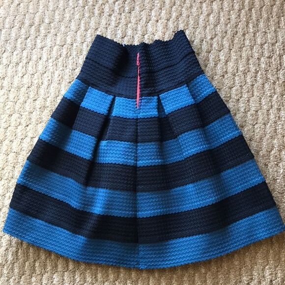 ❤️Anthropologie  Girls from Savory Skirt - Picture 2 of 3